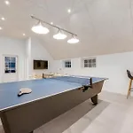 Lovely Pool House With Jumping Cushion And Activity Holiday home